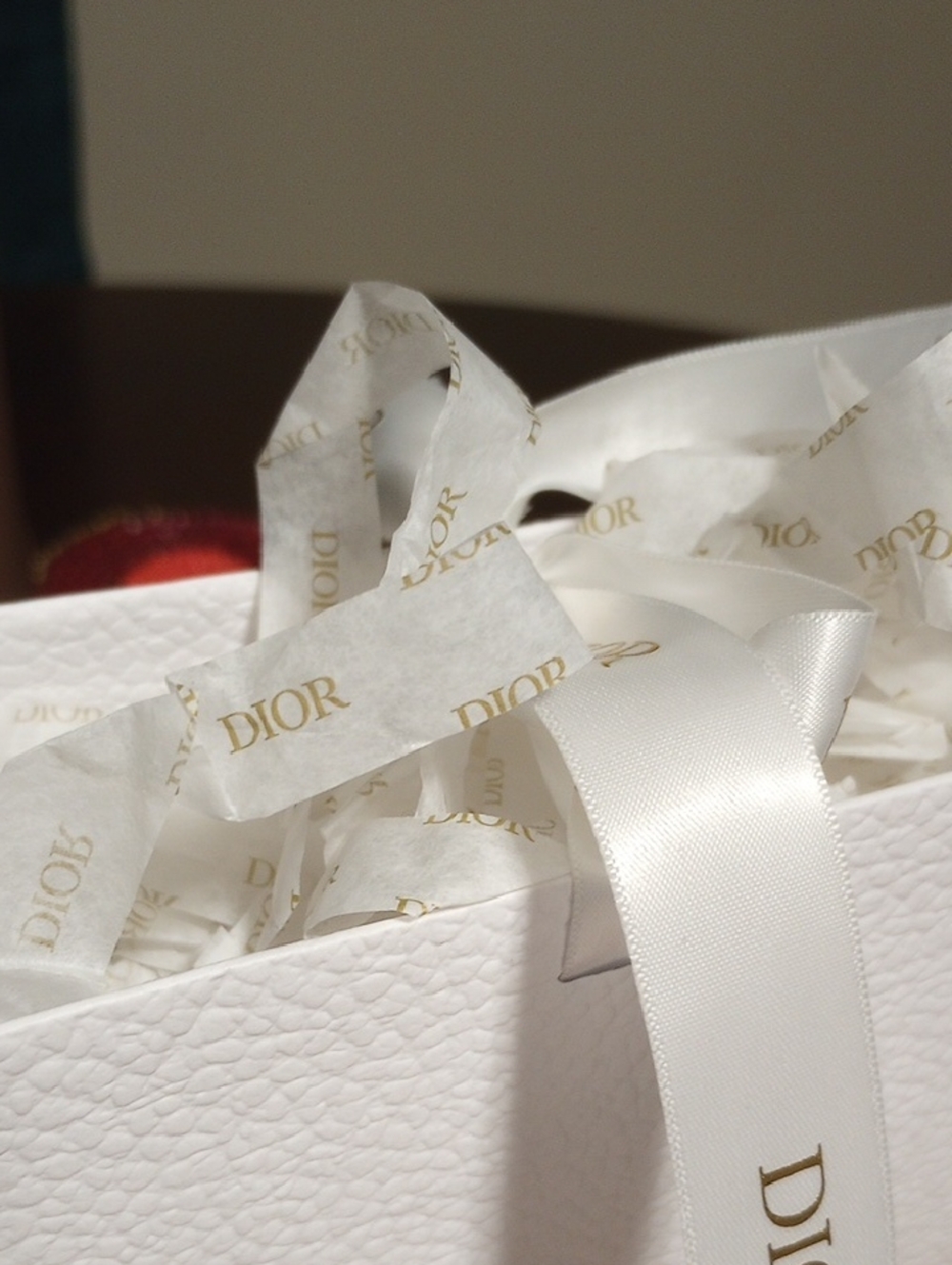 Dior Mirror Charm - Picture 9 of 17